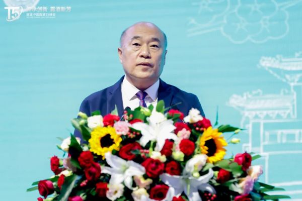 汾酒集团党委副书记、副董事长、总经理谭忠豹